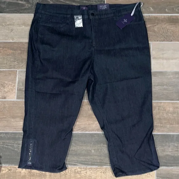 NYDJ Devin Crop Jeans Size 22W NWT - Picture 3 of 11